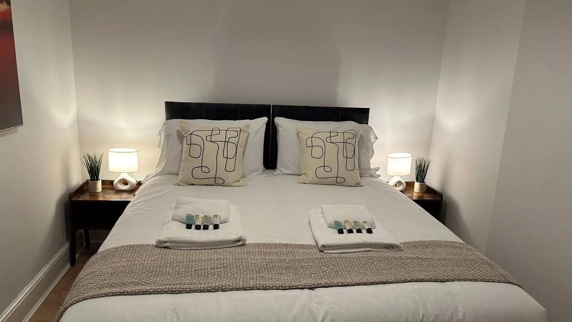 فيلا 3 Bed Chill Glouc Free Parking غلوستير