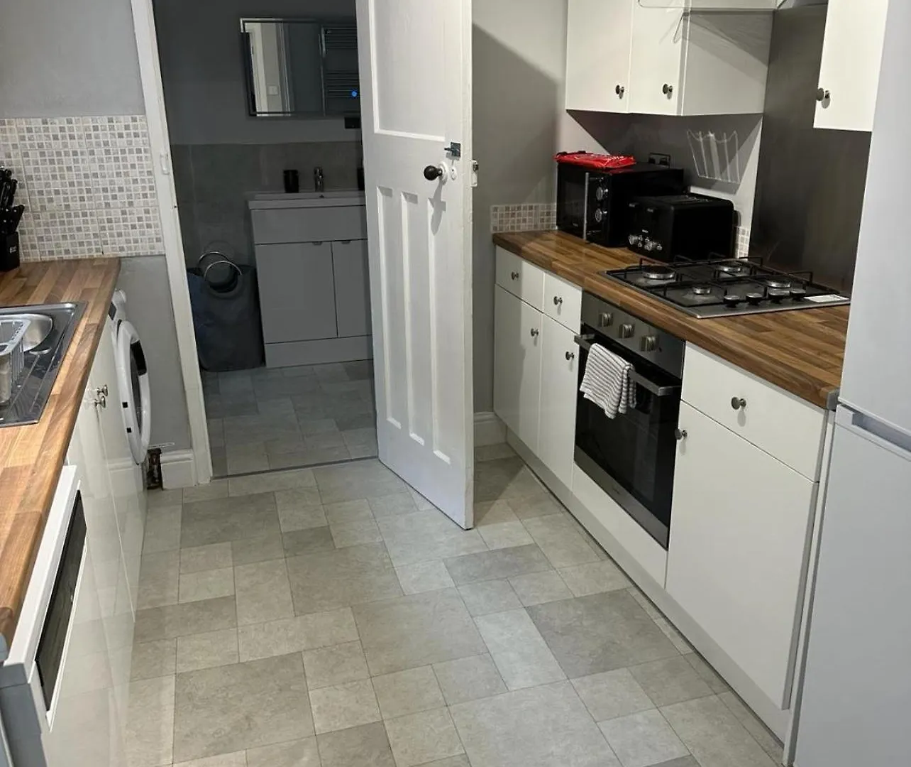 فيلا 3 Bed Chill Glouc Free Parking غلوستير المملكة المتحدة